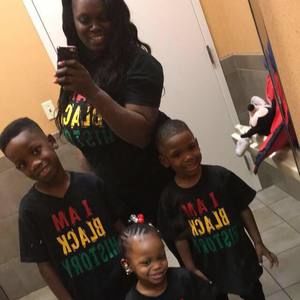 Meet your Posher, Christina